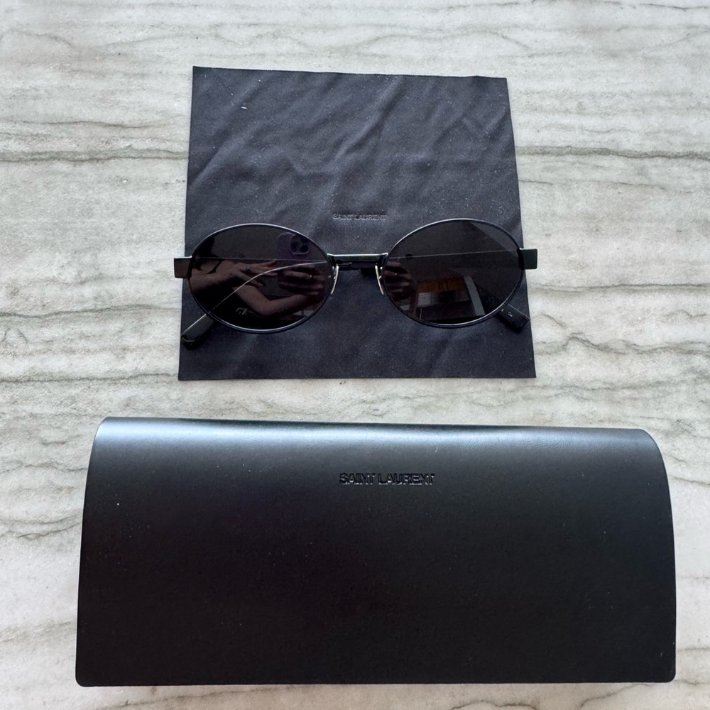 Saint Laurent Black Round Sunglasses - Style SL692 - Picture 2 of 13